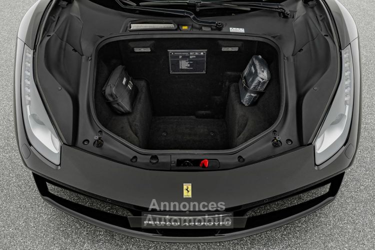 Ferrari 488 Spider V8 3.9 670 ch LIFT Carbon Céramic * entretien Ferrari de 7 ans jusqu'au 02/2025 ° Garantie Ferrari Approved 7 mois Reconductible - <small></small> 244.990 € <small>TTC</small> - #28