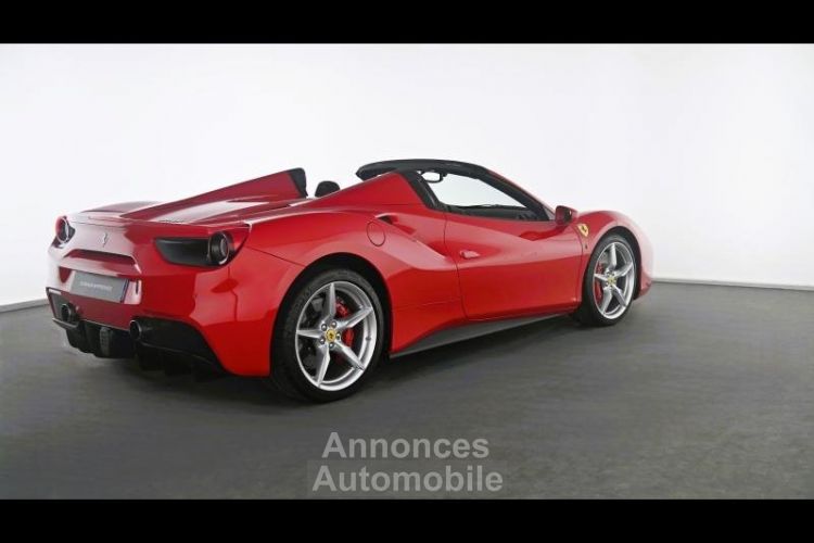 Ferrari 488 Spider V8 3.9 T 670ch - <small></small> 265.000 € <small>TTC</small> - #2