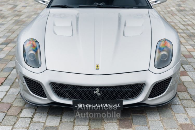 Ferrari 599 GTO *Argento Nürburgring* - <small></small> 875.000 € <small>TTC</small> - #37