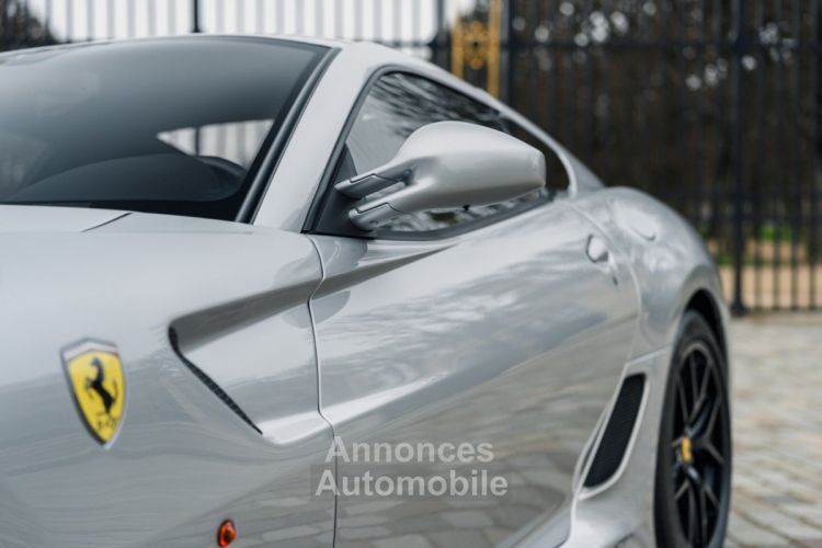 Ferrari 599 GTO *Argento Nürburgring* - <small></small> 875.000 € <small>TTC</small> - #42