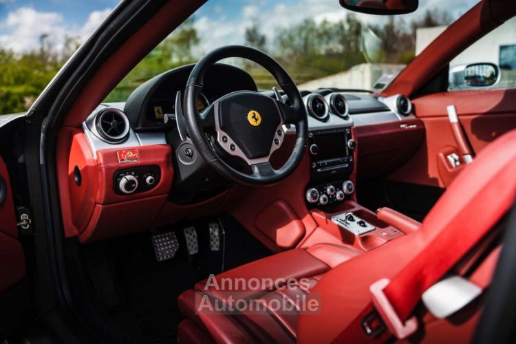 Ferrari 612 Scaglietti Argento Nurburgring - <small></small> 109.900 € <small>TTC</small> - #17