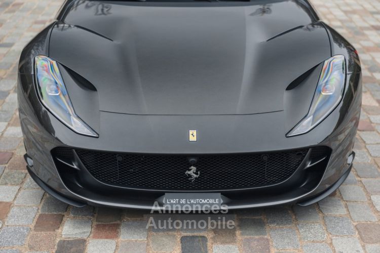 Ferrari 812 Superfast GTS *Canna di Fucile* - <small></small> 539.900 € <small>TTC</small> - #40