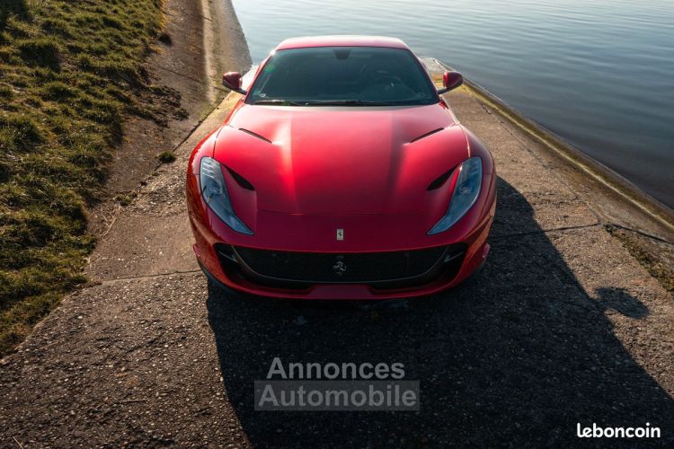 Ferrari 812 Superfast Rosso Magma Options en carbone Entretien exclusivement - <small></small> 374.900 € <small>TTC</small> - #3