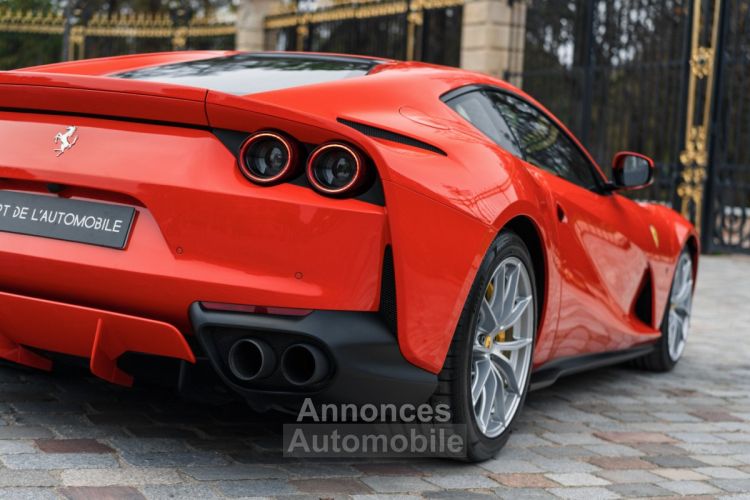 Ferrari 812 Superfast *Rare Spec* - <small></small> 334.900 € <small>TTC</small> - #54