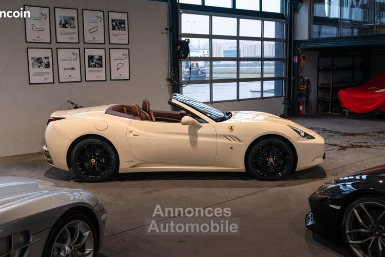 Ferrari California Carnet d'entretien Couleur Avorio - <small></small> 114.900 € <small>TTC</small> - #3