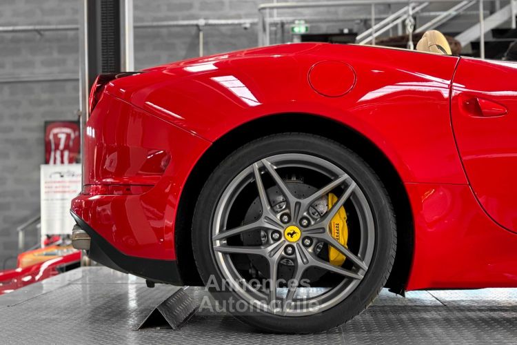 Ferrari California T Ferrari CALIFORNIA T V8 560 - <small></small> 142.900 € <small>TTC</small> - #17