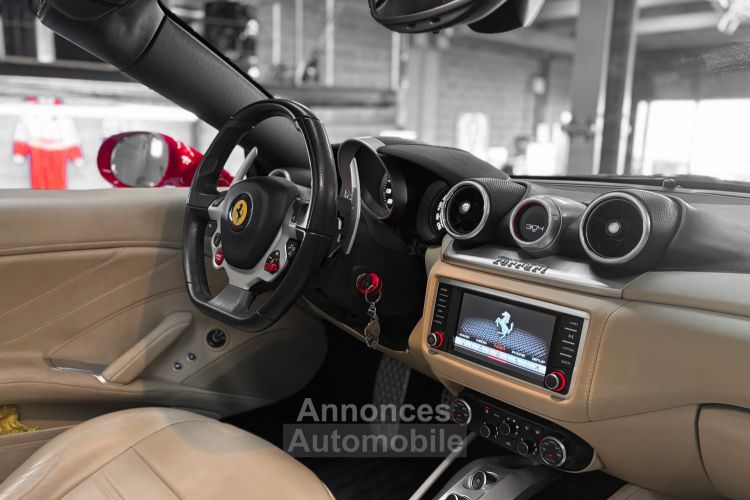 Ferrari California T Ferrari CALIFORNIA T V8 560 - <small></small> 142.900 € <small>TTC</small> - #34