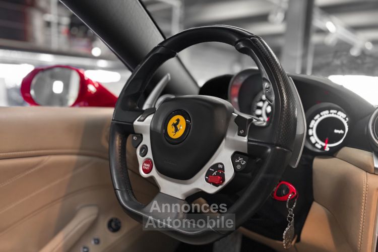 Ferrari California T Ferrari CALIFORNIA T V8 560 - <small></small> 142.900 € <small>TTC</small> - #35