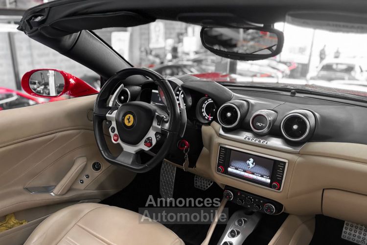 Ferrari California T Ferrari CALIFORNIA T V8 560 - <small></small> 142.900 € <small>TTC</small> - #36