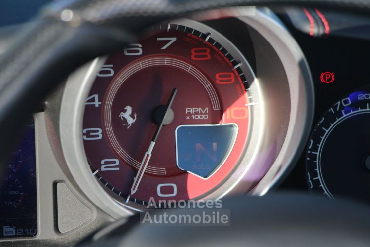 Ferrari California T V8 4.0 560ch Handling Special - <small>A partir de </small>1.890 EUR <small>/ mois</small> - #16
