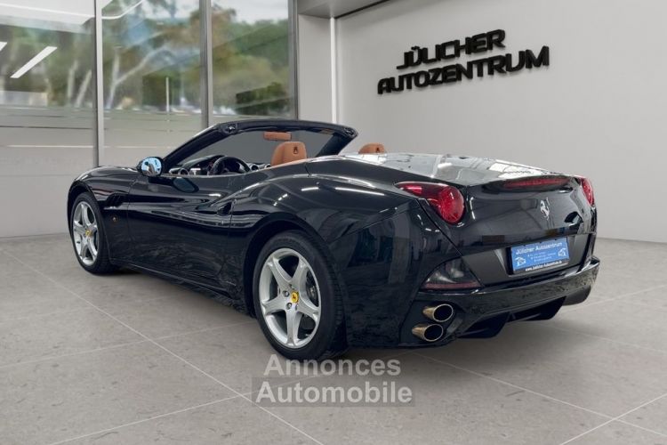 Ferrari California V8 4.3 L 460 Climatisation automatique bizone Écran tactile Régulateur de vitesse Garantie Power15 chez Ferrari possible ! - <small></small> 119.990 € <small>TTC</small> - #6