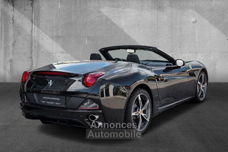 Ferrari California V8 4.3 L 460 Climatisation automatique bizone Pack sport  Sièges sport et chauffants Garantie FERRARI Approved 08/2024 Reconductible ! - <small></small> 132.990 € <small>TTC</small> - #2