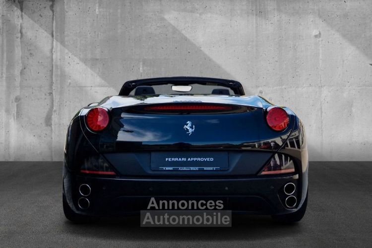 Ferrari California V8 4.3 L 460 Climatisation automatique bizone Pack sport  Sièges sport et chauffants Garantie FERRARI Approved 08/2024 Reconductible ! - <small></small> 132.990 € <small>TTC</small> - #3