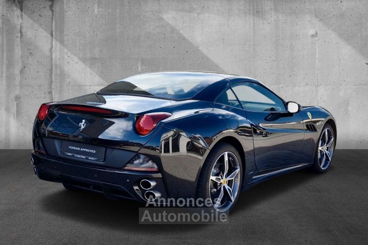 Ferrari California V8 4.3 L 460 Climatisation automatique bizone Pack sport  Sièges sport et chauffants Garantie FERRARI Approved 08/2024 Reconductible ! - <small></small> 132.990 € <small>TTC</small> - #7