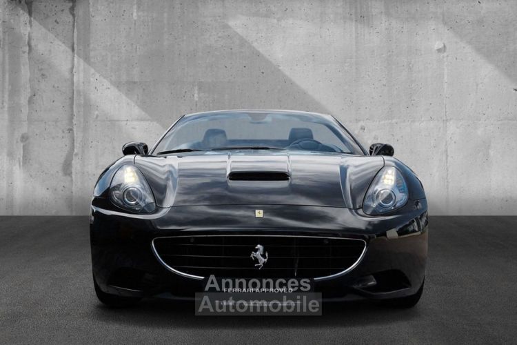 Ferrari California V8 4.3 L 460 Climatisation automatique bizone Pack sport  Sièges sport et chauffants Garantie FERRARI Approved 08/2024 Reconductible ! - <small></small> 132.990 € <small>TTC</small> - #11