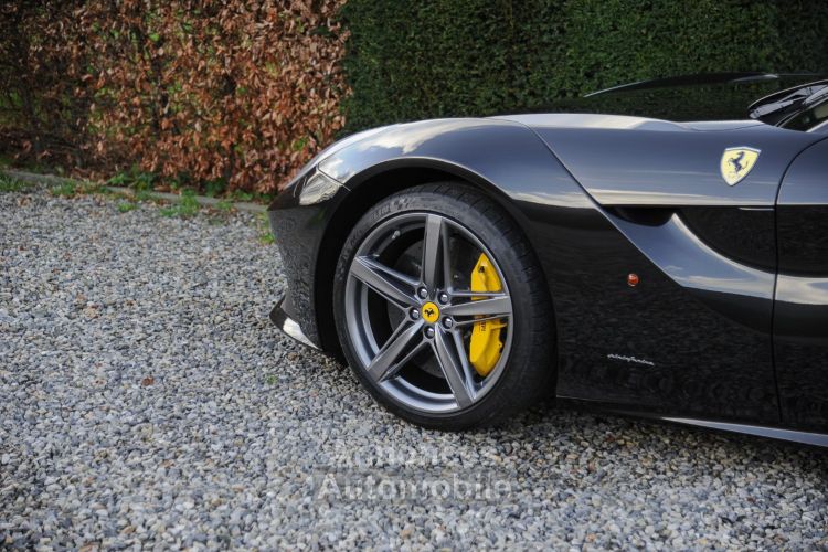 Ferrari F12 Berlinetta - New car - Only 2.930 km - <small></small> 315.000 € <small>TTC</small> - #12