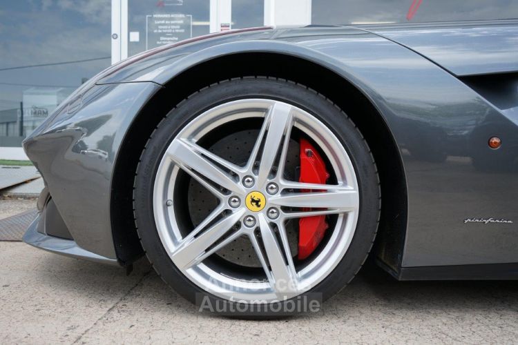 Ferrari F12 Berlinetta 740 Ch - Habitacle Full Carbone - Lift AV - Sièges Diamant Full Electric - Caméra AR - Carnet à Jour 100% FERRARI - Garantie 12 Mois - <small></small> 237.500 € <small>TTC</small> - #10