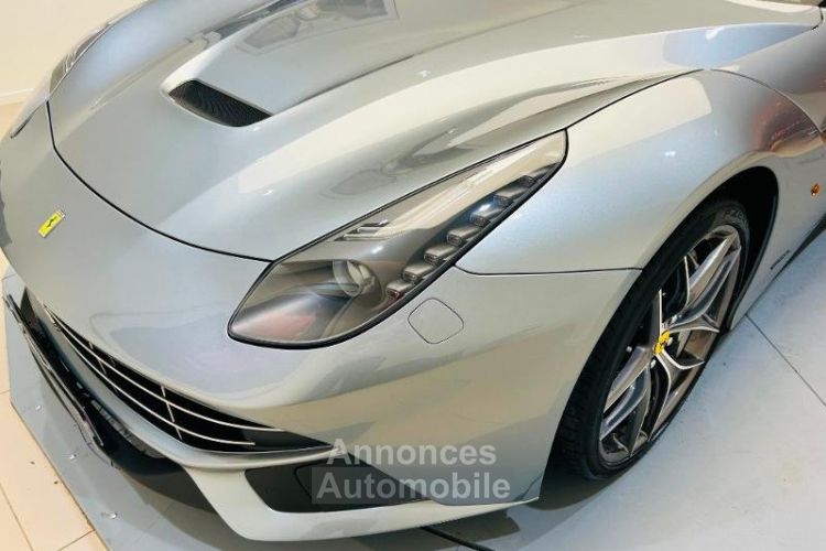 Ferrari F12 Berlinetta V12 6.3 740ch - <small></small> 264.900 € <small>TTC</small> - #19