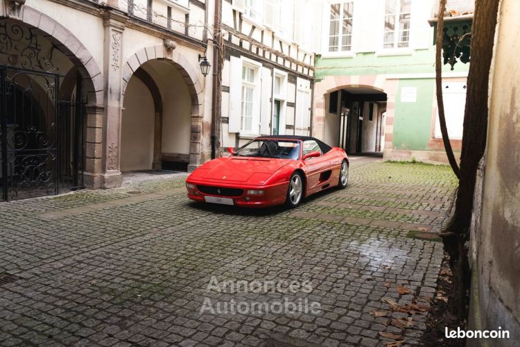 Ferrari F355 F 355 Spider Boîte Mécanique Très bel état général Carnet d'entretien et factures - <small></small> 89.900 € <small>TTC</small> - #3