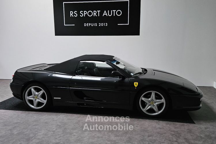 Ferrari F355 F355 SPIDER MANUAL - <small></small> 135.000 € <small>TTC</small> - #29