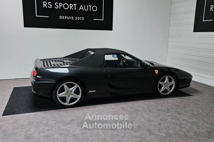 Ferrari F355 F355 SPIDER MANUAL - <small></small> 135.000 € <small>TTC</small> - #32