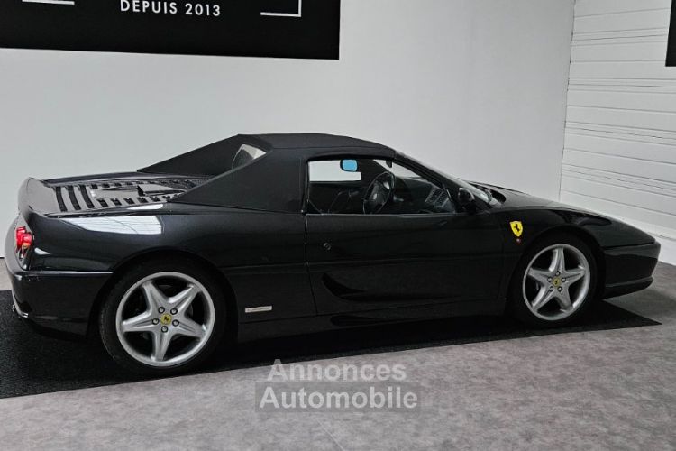 Ferrari F355 F355 SPIDER MANUAL - <small></small> 135.000 € <small>TTC</small> - #33