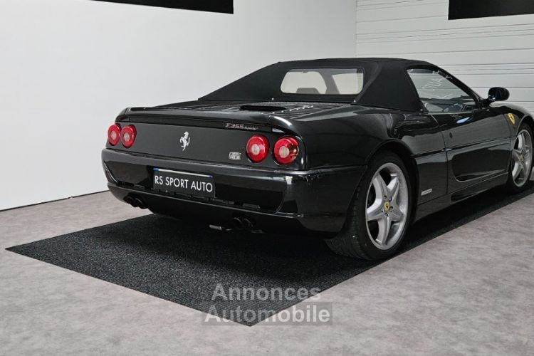 Ferrari F355 F355 SPIDER MANUAL - <small></small> 135.000 € <small>TTC</small> - #36