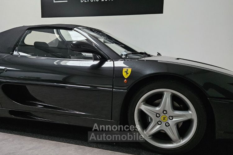 Ferrari F355 F355 SPIDER MANUAL - <small></small> 135.000 € <small>TTC</small> - #38