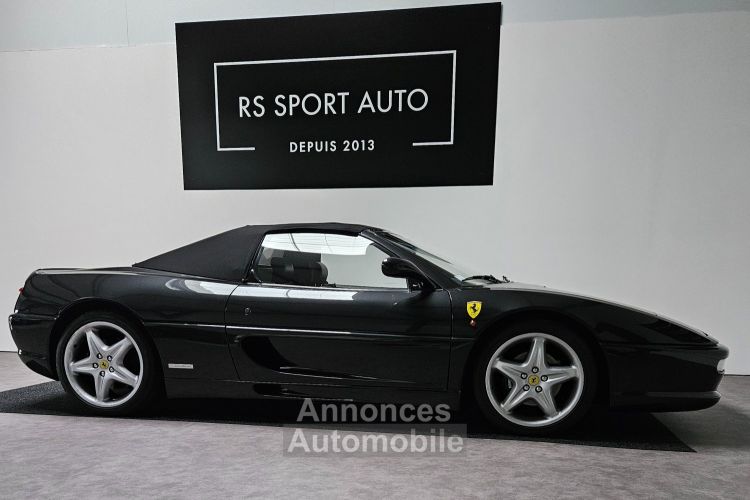 Ferrari F355 F355 SPIDER MANUAL - <small></small> 135.000 € <small>TTC</small> - #44