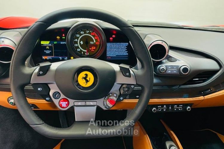 Ferrari F8 Tributo - <small></small> 339.000 € <small>TTC</small> - #17
