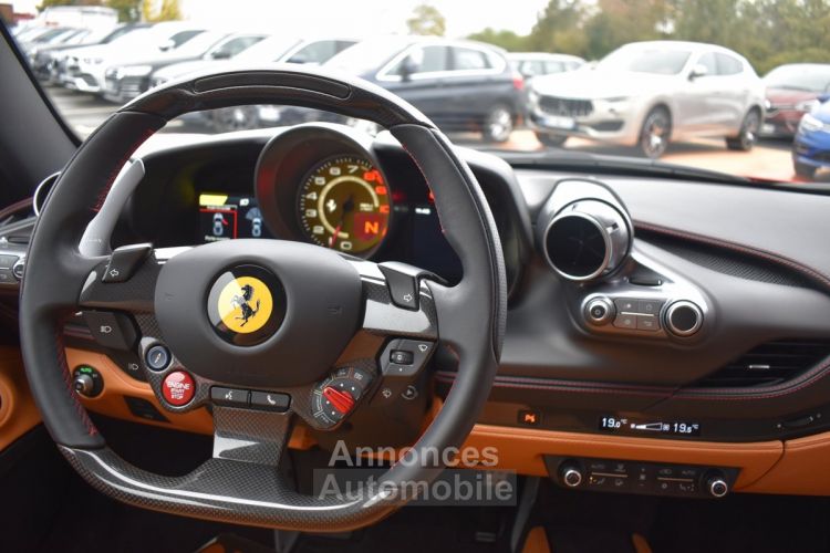 Ferrari F8 Tributo 3.9 720 - <small></small> 300.000 € <small>TTC</small> - #7