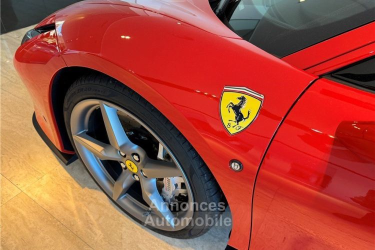 Ferrari F8 Tributo 3.9 V8 BITURBO 720CH - <small></small> 304.900 € <small>TTC</small> - #11