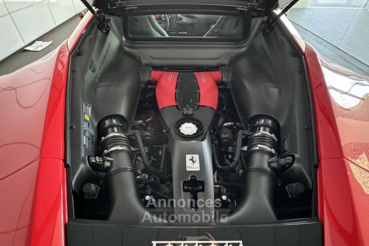 Ferrari F8 Tributo 3.9 V8 BiTurbo 720ch 1ère main - <small></small> 334.990 € <small>TTC</small> - #32