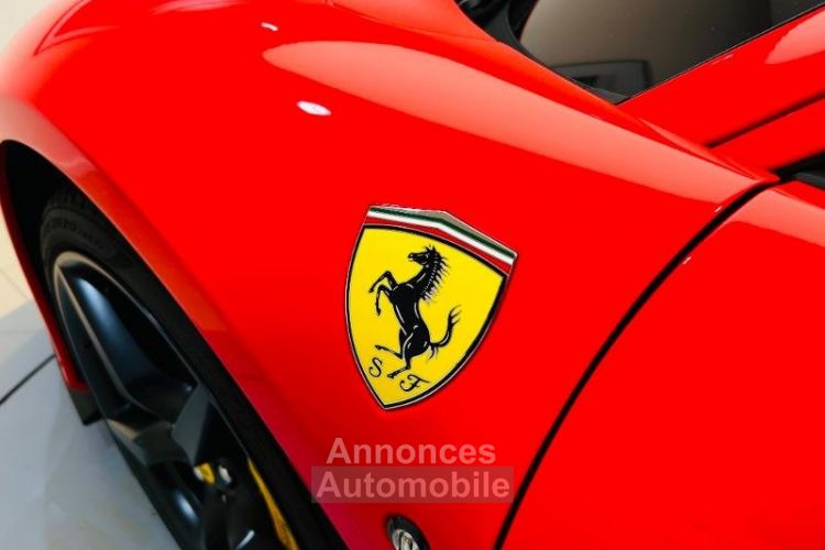 Ferrari F8 Tributo Base - <small></small> 299.000 € <small>TTC</small> - #17