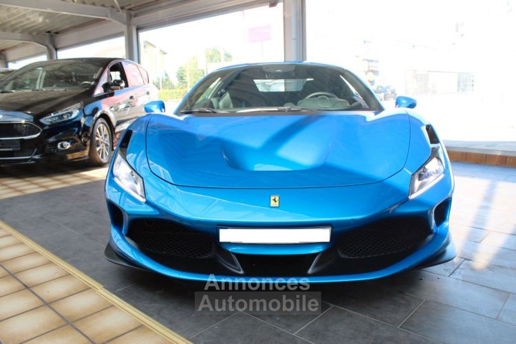 Ferrari F8 Tributo CARBON * LIFT * AFFICHAGE PASSAGER * LED * GARANTIE FERRARI 2025 - <small></small> 294.990 € <small></small> - #2