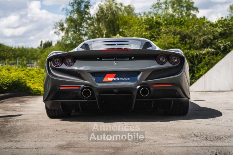 Ferrari F8 Tributo Grigio Scuro JBL Camera Alcantara Warranty - <small></small> 289.900 € <small>TTC</small> - #11