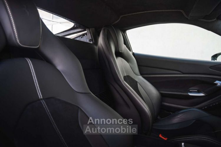 Ferrari F8 Tributo Grigio Scuro JBL Camera Alcantara Warranty - <small></small> 289.900 € <small>TTC</small> - #27