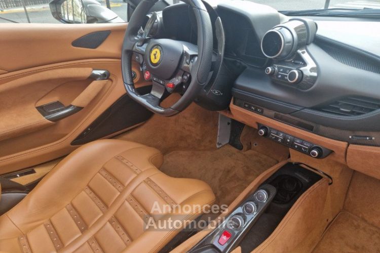 Ferrari F8 Tributo SPIDER - <small></small> 369.000 € <small>TTC</small> - #19