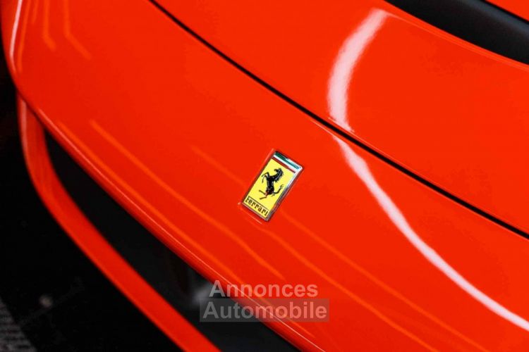 Ferrari F8 Tributo SPIDER 3.9 720 DCT - <small></small> 384.900 € <small>TTC</small> - #19