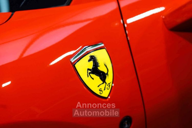 Ferrari F8 Tributo SPIDER 3.9 720 DCT - <small></small> 384.900 € <small>TTC</small> - #22