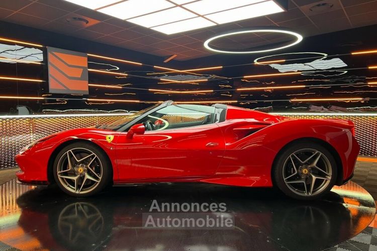 Ferrari F8 Tributo SPIDER 3.9 720 DCT - <small></small> 369.900 € <small>TTC</small> - #3