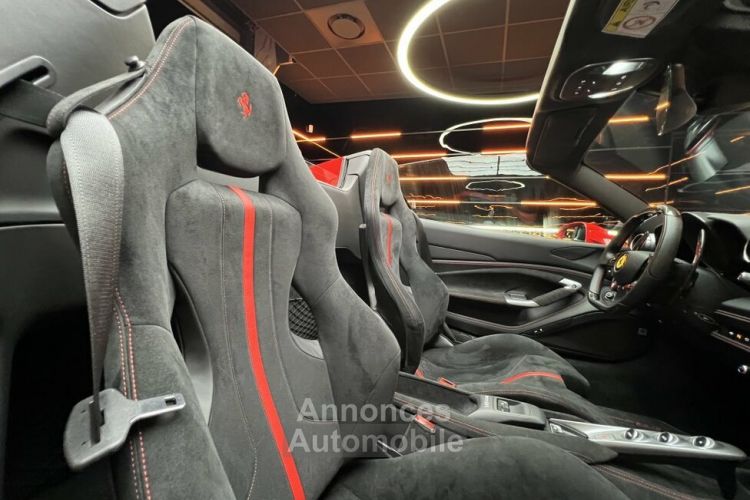 Ferrari F8 Tributo SPIDER 3.9 720 DCT - <small></small> 369.900 € <small>TTC</small> - #33