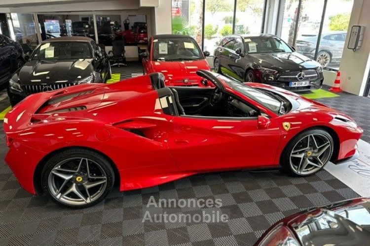 Ferrari F8 Tributo SPIDER 3.9 V8 720 CV SIEGES RACING , LIFT , PASSENGER DISPLAY , JBL CARBON , DAYTONA - <small></small> 359.900 € <small>TTC</small> - #18