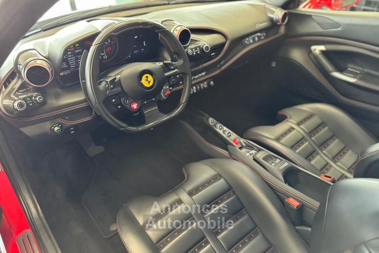 Ferrari F8 Tributo SPIDER 3.9 V8 720 CV SIEGES RACING , LIFT , PASSENGER DISPLAY , JBL CARBON , DAYTONA - <small></small> 359.900 € <small>TTC</small> - #26