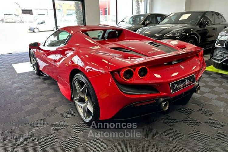 Ferrari F8 Tributo SPIDER 3.9 V8 720 CV SIEGES RACING , LIFT , PASSENGER DISPLAY , JBL CARBON , DAYTONA - <small></small> 359.900 € <small>TTC</small> - #31