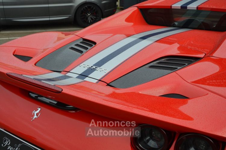 Ferrari F8 Tributo SPIDER 3.9 V8 Origine France 1ère main  - <small></small> 399.000 € <small>TTC</small> - #13