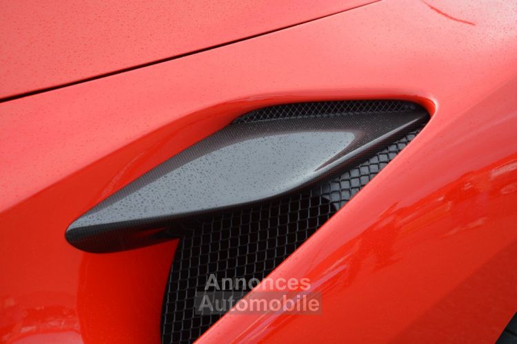 Ferrari F8 Tributo SPIDER 3.9 V8 Origine France 1ère main  - <small></small> 399.000 € <small>TTC</small> - #17