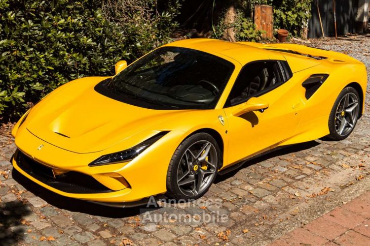 Ferrari F8 Tributo Spider Giallo Triplo Strato-Full Carbon-Belgian car - <small></small> 359.400 € <small>TTC</small> - #4