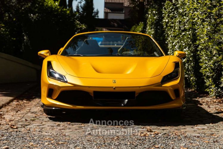 Ferrari F8 Tributo Spider Giallo Triplo Strato-Full Carbon-Belgian car - <small></small> 359.400 € <small>TTC</small> - #5