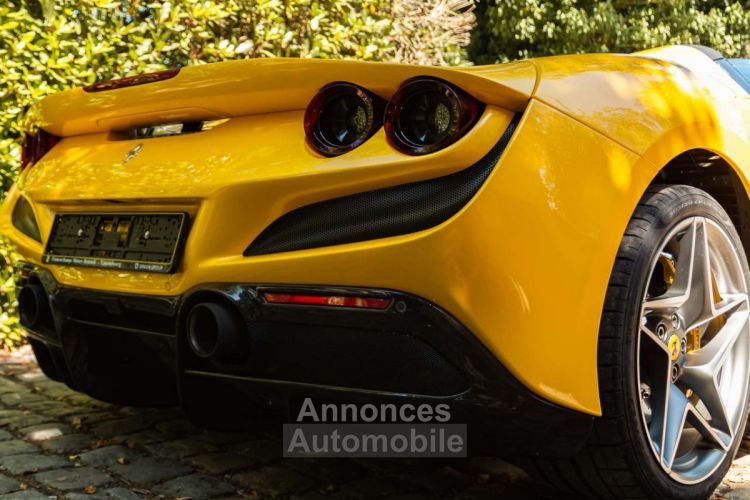 Ferrari F8 Tributo Spider Giallo Triplo Strato-Full Carbon-Belgian car - <small></small> 359.400 € <small>TTC</small> - #6